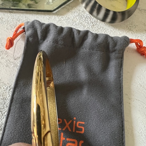 Alexis Bittar lucite Bracelet - Picture 8 of 9